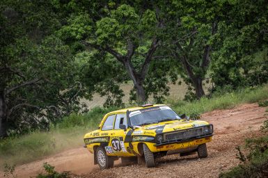 Jediná dámská posádka v cíli East African Safari Classic