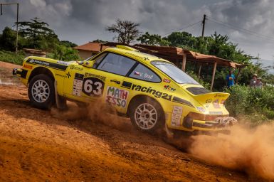 Jediná dámská posádka v cíli East African Safari Classic