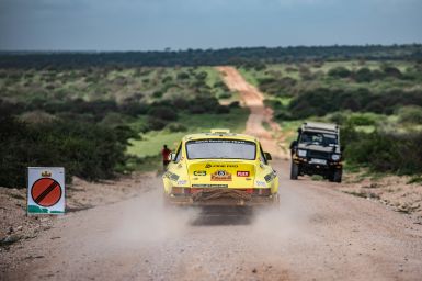 Jediná dámská posádka v cíli East African Safari Classic