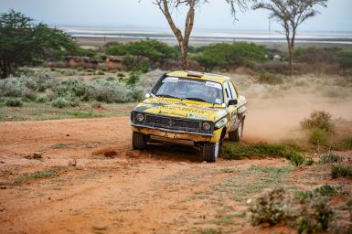 Jediná dámská posádka v cíli East African Safari Classic