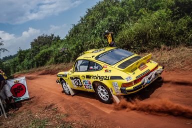 Jediná dámská posádka v cíli East African Safari Classic