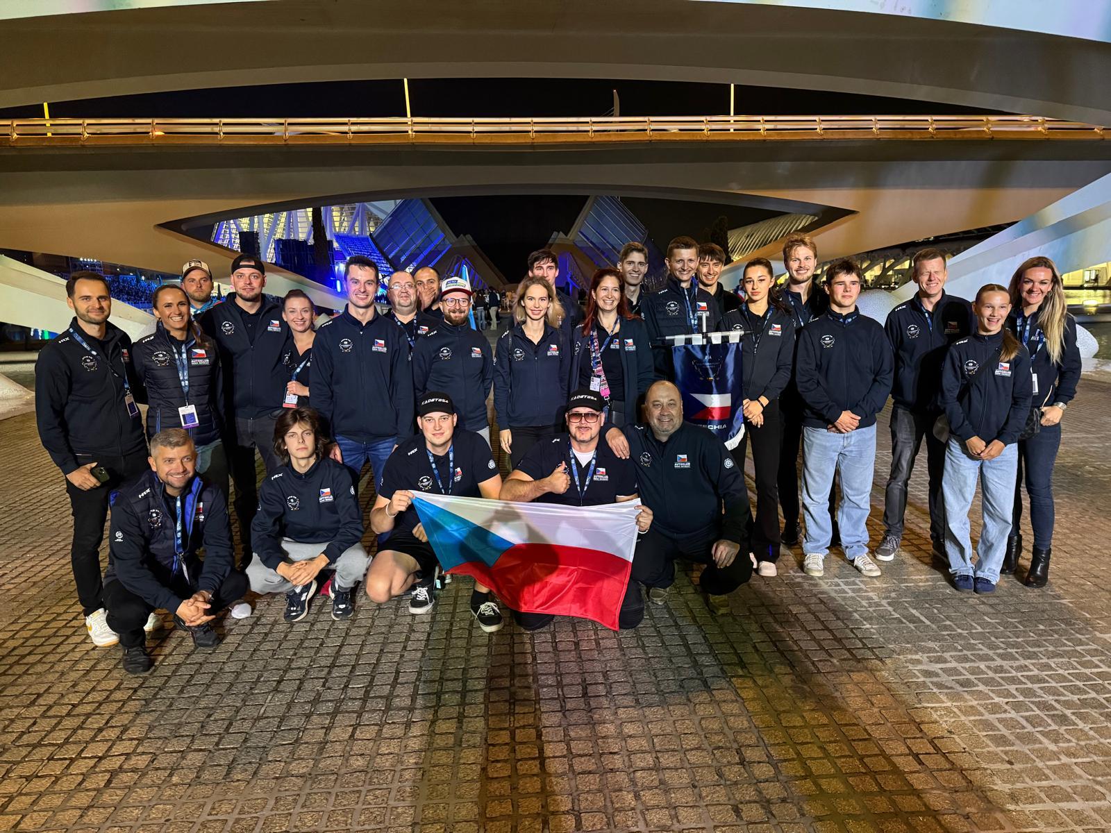 Ze Sanrema na španělskou olympiádu v motorsportu